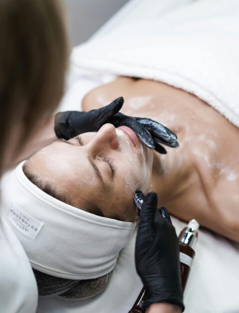 Chemische Peelings bei Mellos Place in Aalen Kosmetik Studio Skincare Hautpflege